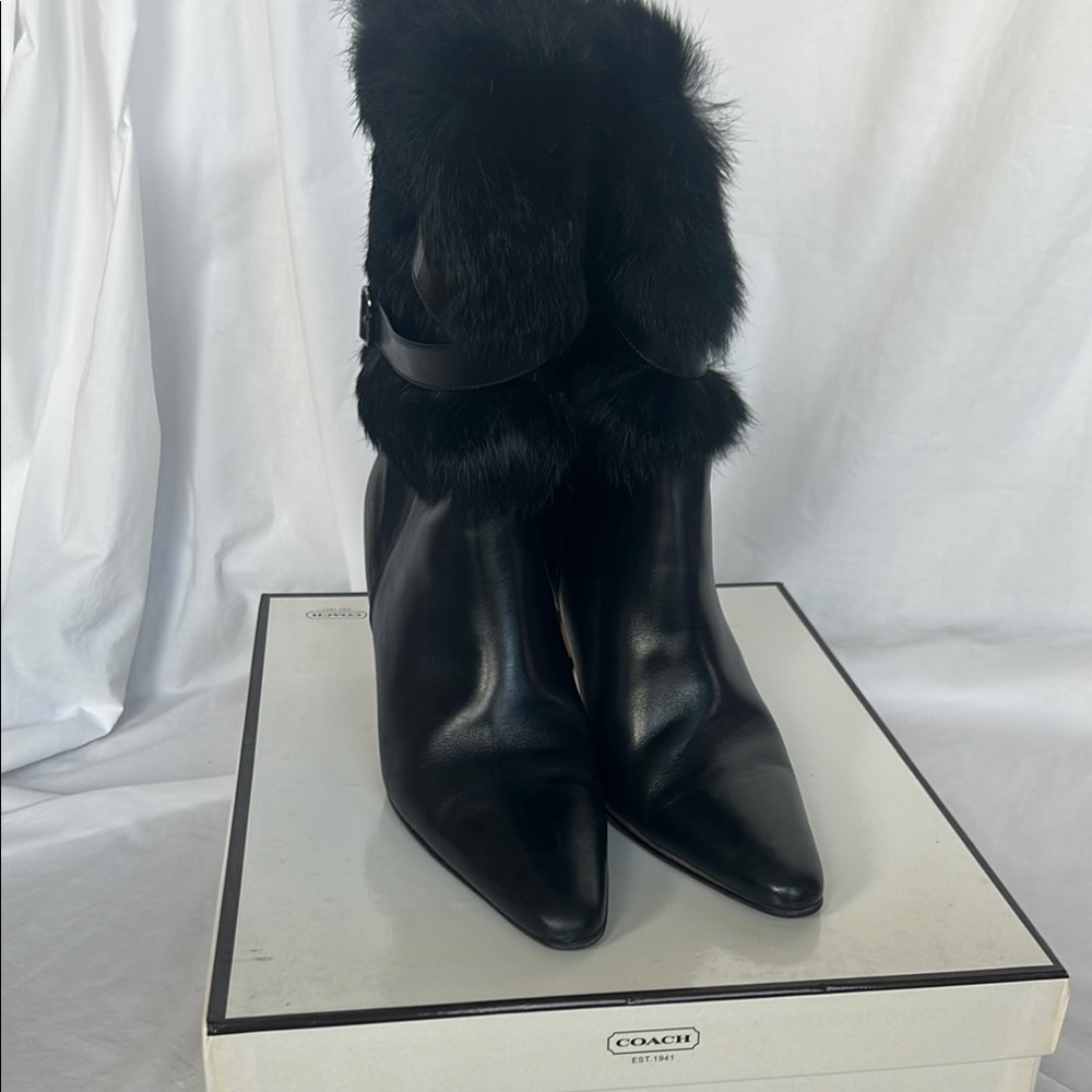 Coach Women's Marlow size 9